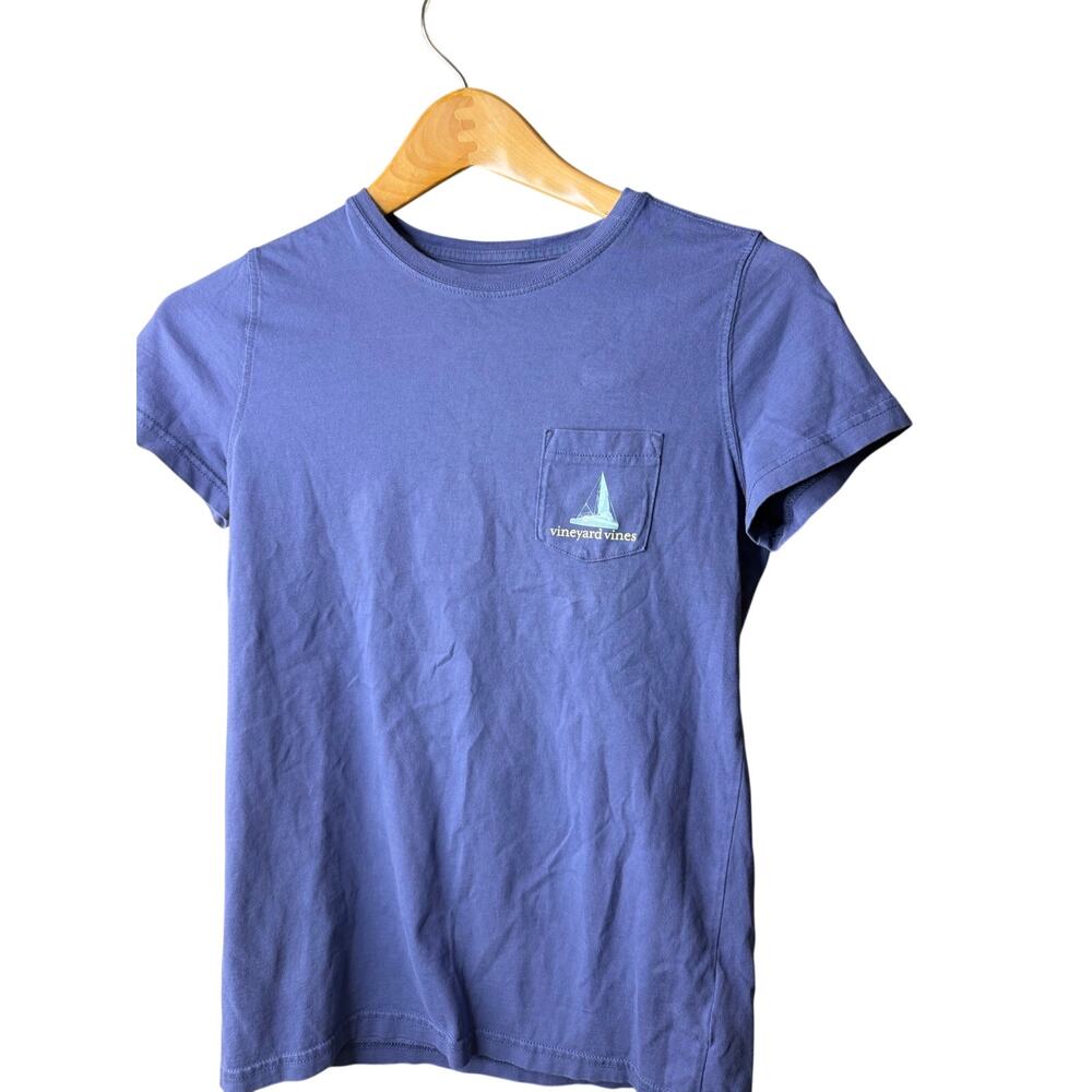 Vineyard Vines Women's Catamaran Night Sailing T-Shirt.